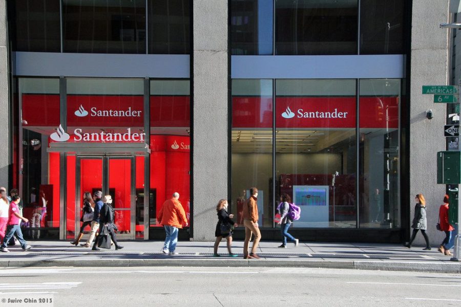 Principales bancos privados en Chile registran alzas de dos dígitos en utilidades a septiembre