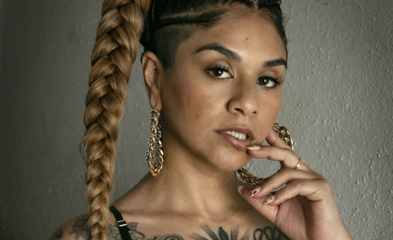 Cantante Flor de Rap detenida en Ñuñoa por conducir vehículo robado