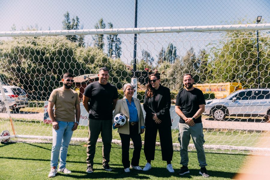 Jara se reunió con Sifup para abordar temas laborales, violencia en estadios y separación de la ANFP con la Federación