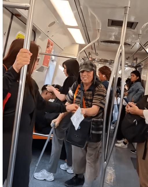 Tras denuncias de acoso Metro de Santiago expulsa al «Chavo del 8»