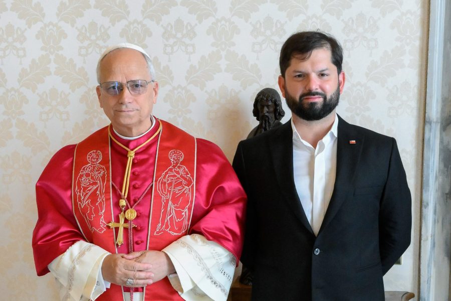 Boric reconoce rol de Trump en tregua de Gaza tras reunión con León XIV