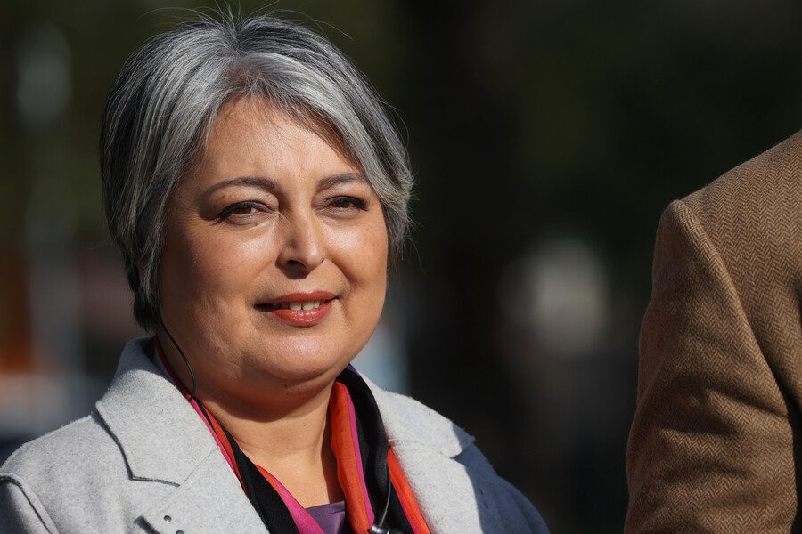 Jara responde a Mosciatti por cuestionamientos sobre  Cuba: «yo no quiero traer el modelo cubano a Chile, no tengo ningún interés»