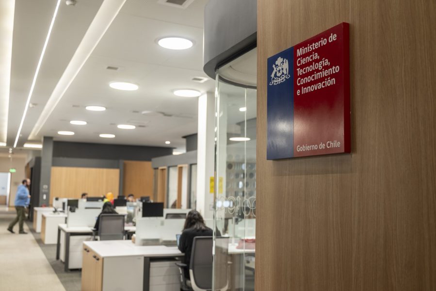 Abre tu puerta a la ciencia: comienza la IV Encuesta Nacional de Percepción Social de la Ciencia en Chile