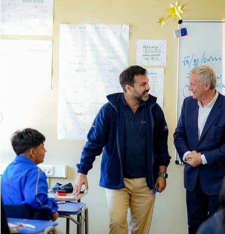 Polémica por visita de Kast a colegio en Alto Hospicio: Acusan proselitismo político y piden sanciones