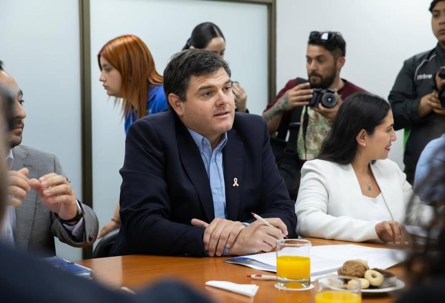 Municipios alertan recorte de $125 mil millones en programas clave del Presupuesto 2026