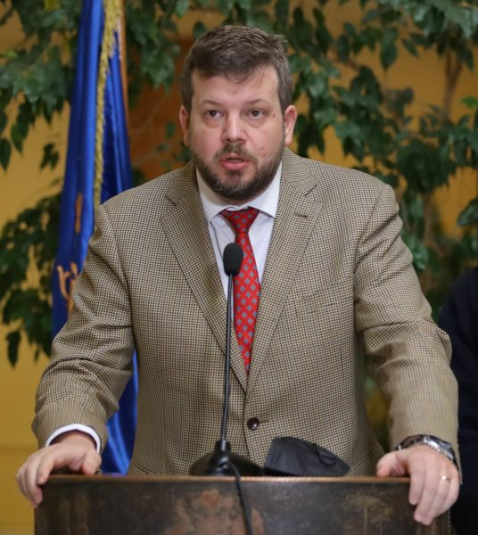 Críticas a Kaiser tras afirmar que “indultaría” a condenado por crímenes de lesa humanidad Miguel Krassnoff