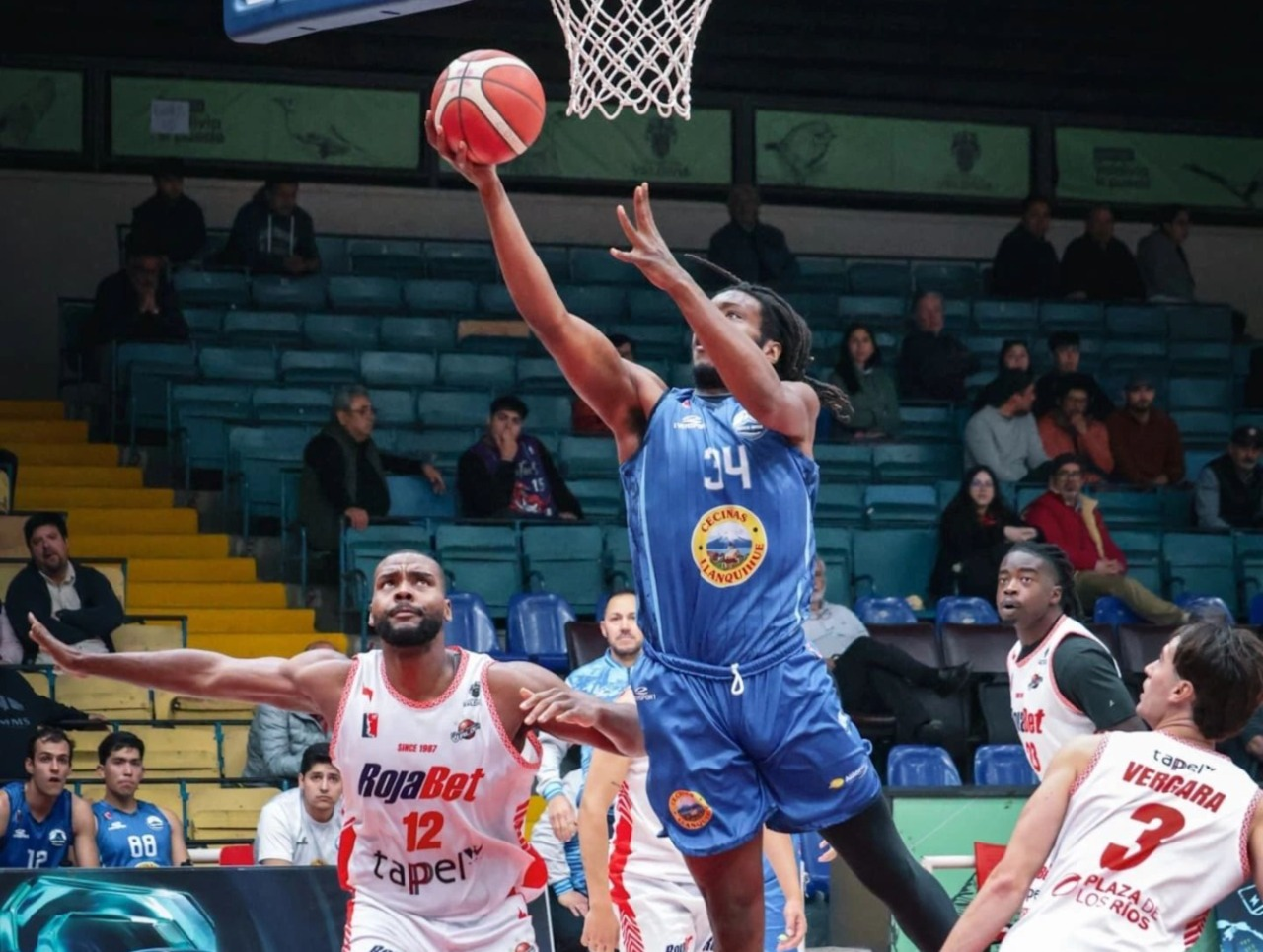 Puerto Varas y CD Valdivia disputan un duelo clave en los Playoffs de la LNB