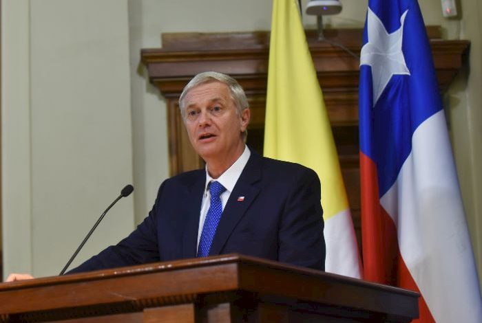 Partido Republicano asegura que, si Kast gobierna, no será autoritario sino que ejercerá la autoridad