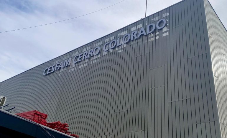 Gobierno de Santiago inaugura moderno CESFAM Cerro Colorado en Renca y beneficiará a más de 30 mil vecinos