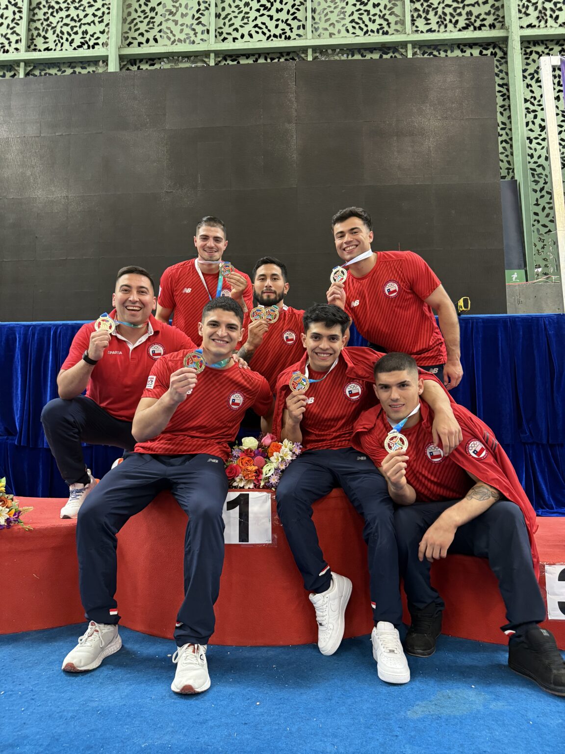 Team Chile de Gimnasia brilla en Medellín y alcanza resultados históricos