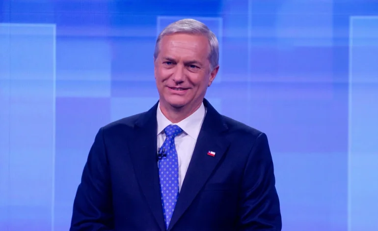 “1.200.000 asesinados al año”: polémica por lapsus del candidato José Antonio Kast en debate presidencial