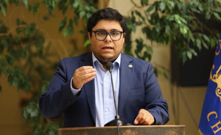 Diputado Meza apoya conmutar condenas para reos terminales — incluso abusadores de menores — en nombre de un criterio “humanitario”