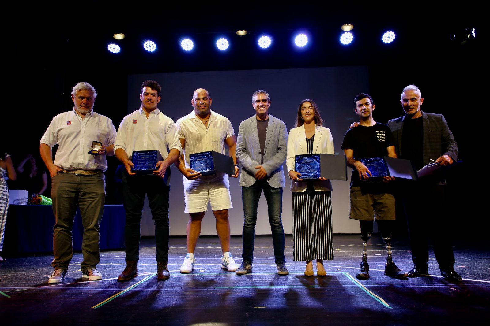 Reconocimiento a Yasmani Acosta destacó en Gala del Deporte de La Reina