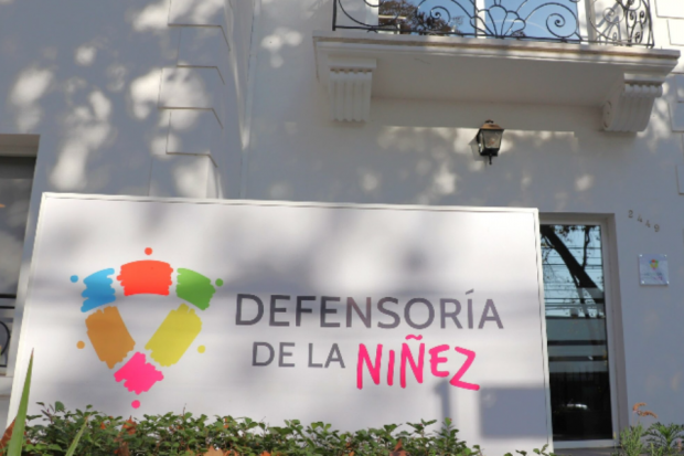 Defensoría de la Niñez presenta querella contra Mejor Niñez por agresión grave en residencia de protección