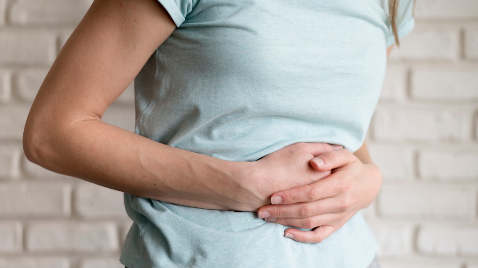 Fin de año sin urgencias digestivas: cómo prevenir gastritis, reflujo y cuadros digestivos agudos