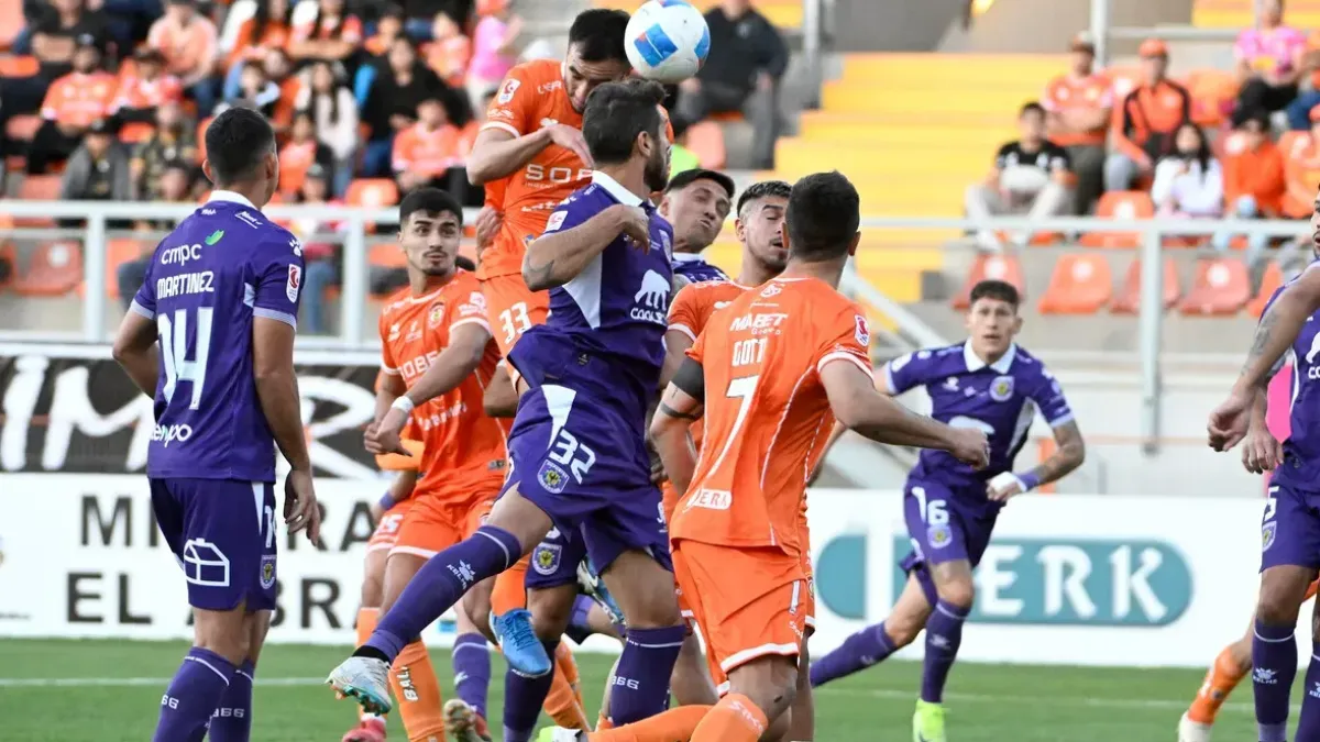 El ‘León’ Perdonó y el Desierto Espera: Cobreloa Rescata un Golazo Milagroso ante Concepción (1-1) y el Ascenso se Define en Calama