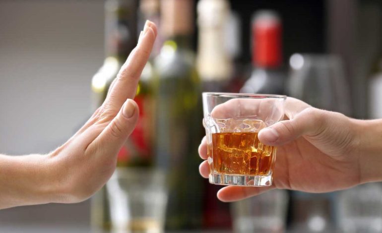 Consumo de alcohol en Chile alcanza su nivel más bajo histórico, según estudio del Senda