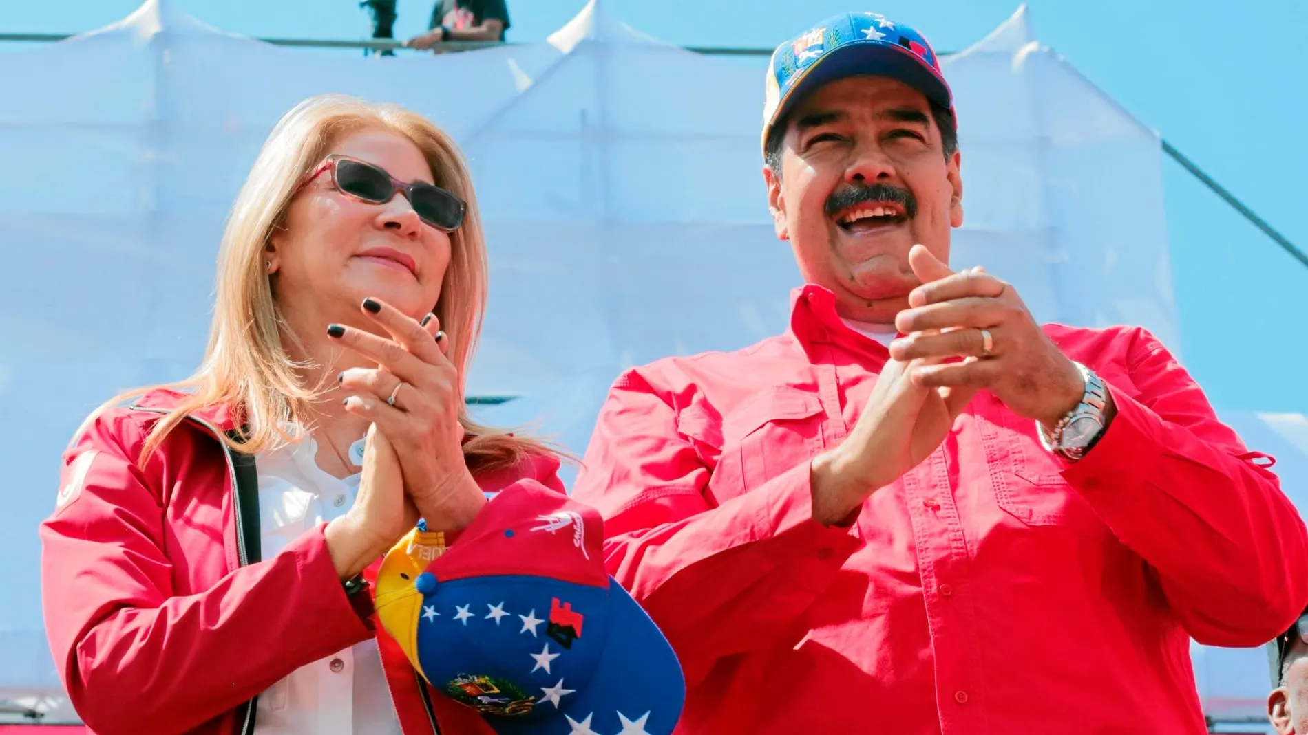 Fiscalía de EE. UU. imputa a Nicolás Maduro y a su esposa por narcotráfico, terrorismo y otros cargos en Nueva York