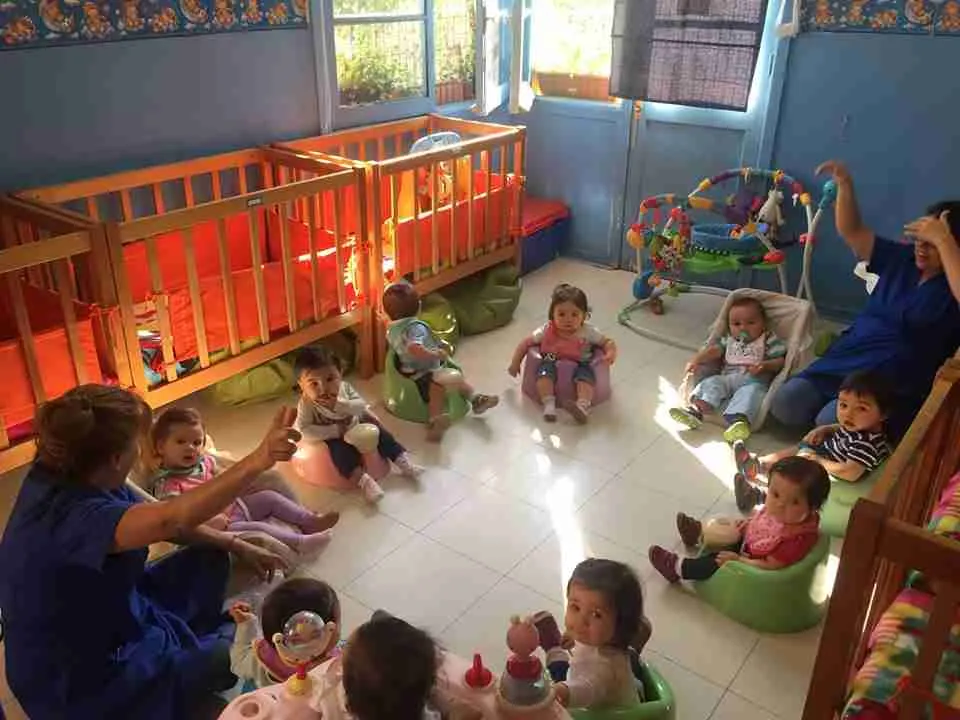 Ministro del Trabajo califica de “irresponsable con las mujeres” a la UDI por frenar proyecto de Sala Cuna