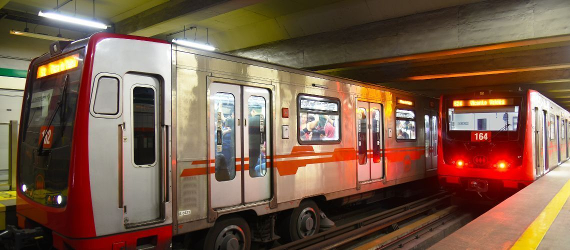 Cuatro estaciones de la Línea 1 del Metro quedan cerradas en la comuna de Providencia
