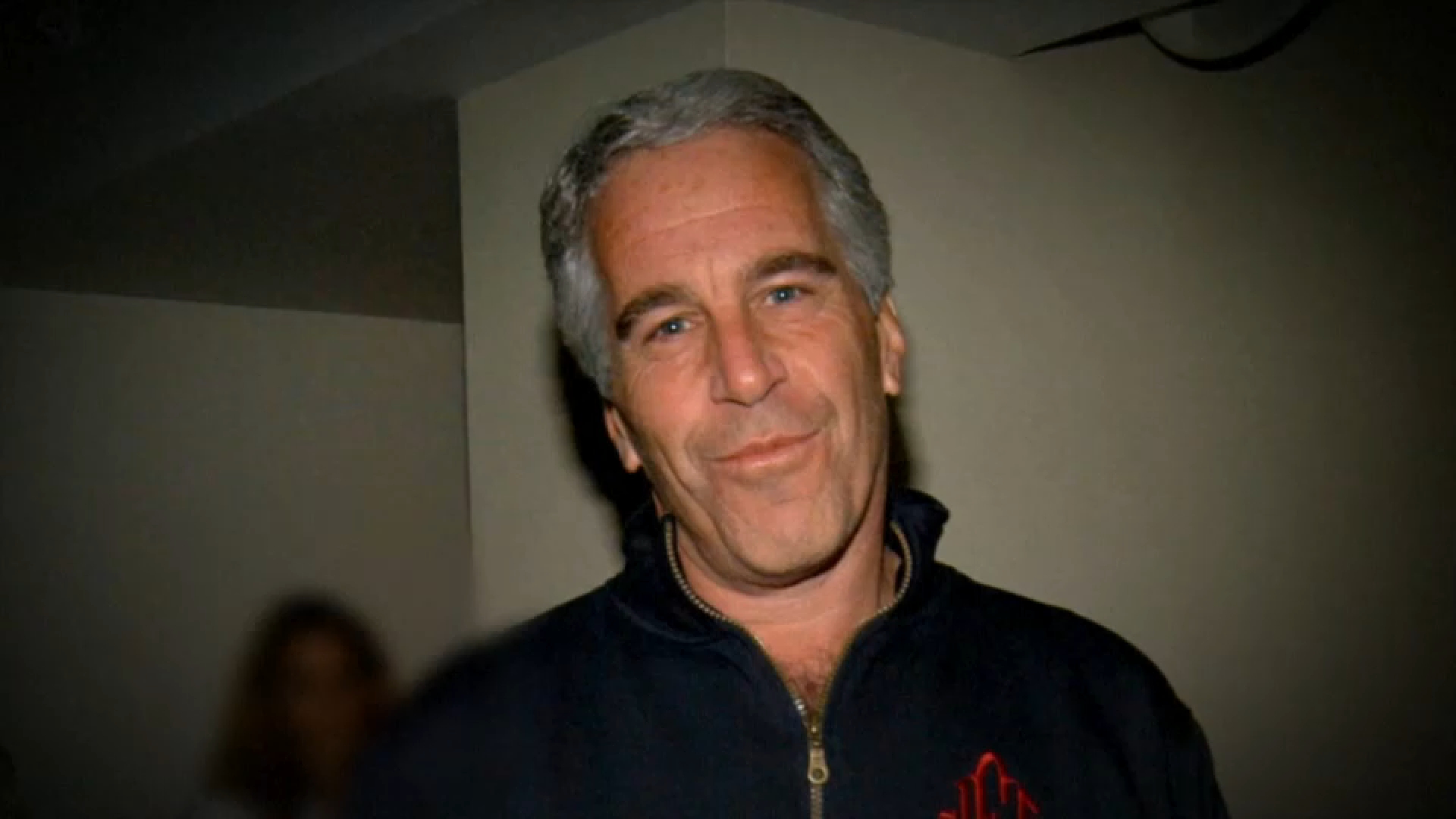 Revelan que científico chileno intercambió correos con Jeffrey Epstein por proyecto de física teórica