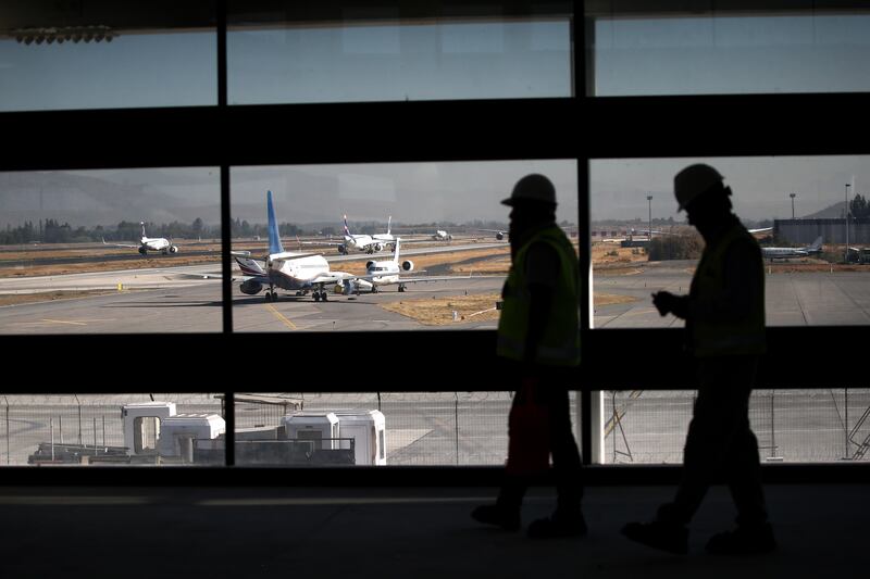 Arriban a Chile 18 ciudadanos chilenos deportados desde Estados Unidos: 2 con órdenes de detención