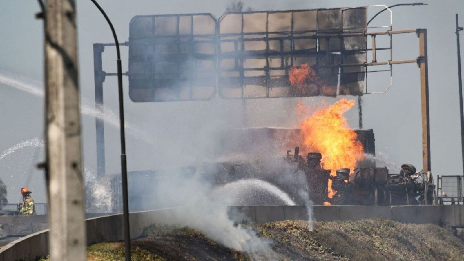 Suben a nueve las víctimas fatales tras explosión de camión en Renca