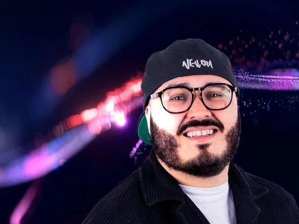 Esteban Düch: el humor venezolano que busca conquistar la Quinta Vergara