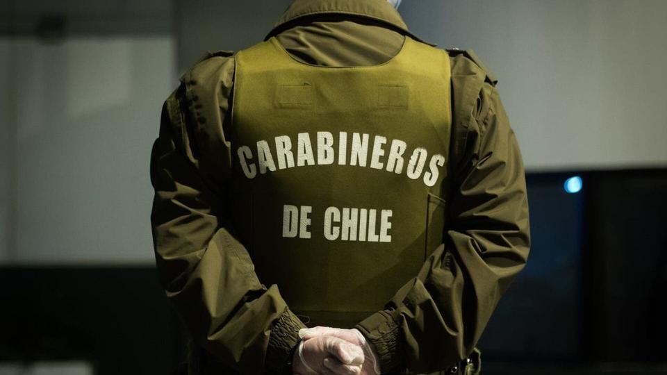 Tres carabineros son dados de baja tras amenazar con armas en un AutoMac en Viña del Mar