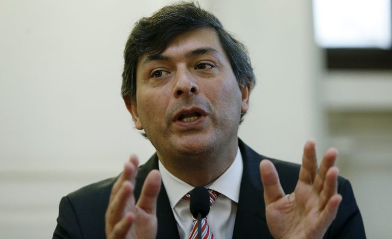 Franco Parisi critica alza de bencinas y advierte impacto en IPC y UF: “Es una bofetada a la clase media”
