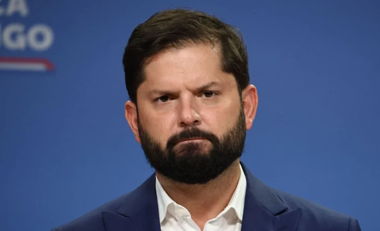 Boric pide al Senado “no retroceder en derechos humanos” tras avance de proyecto que conmuta penas