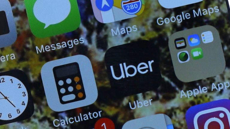 Louis de Grange pide al Gobierno no implementar la “Ley Uber” por riesgos de mayores precios y efectos negativos