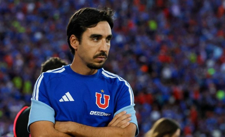 La U se queda sin DT: Francisco “Paqui” Meneghini deja la banca azul tras solo tres meses