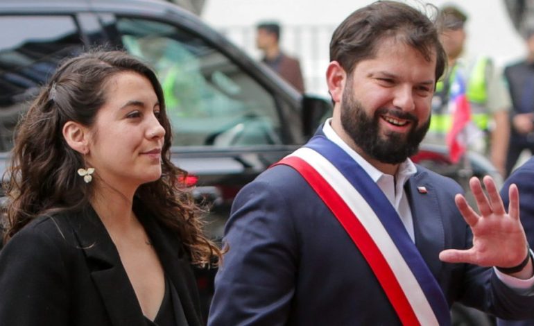 Encuesta Cadem: sube la aprobación de Boric y un 57% cree que a Chile le irá bien con Kast