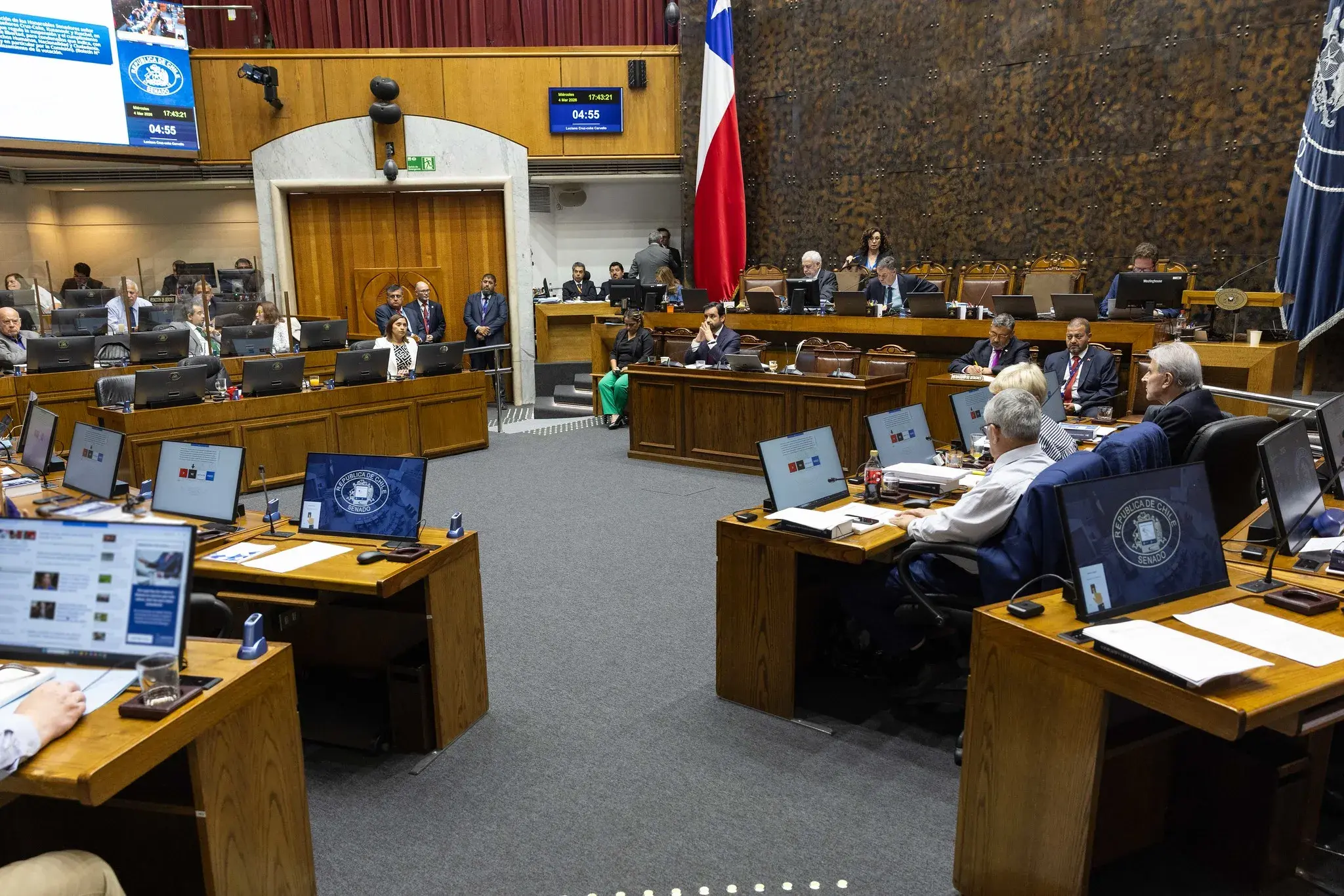 Senado aprueba en general proyecto que permitiría conmutar penas a reos por causas de DD.HH.
