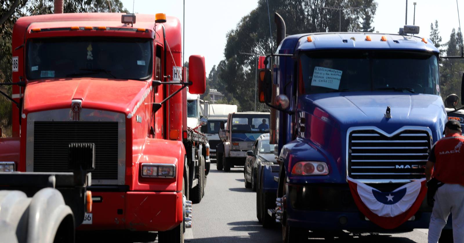Camioneros anuncian paralización en Ruta 68 por alza de combustibles: habrá bloqueos en puntos clave
