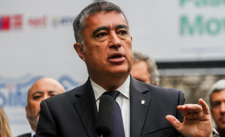 Desbordes acusa impacto de plan del Gobierno: “tendré que devolver Meiggs al comercio ambulante”