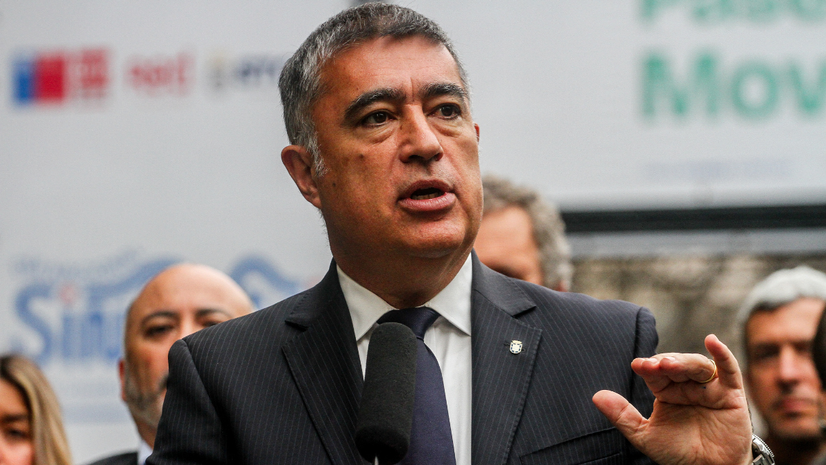 Desbordes acusa impacto de plan del Gobierno: “tendré que devolver Meiggs al comercio ambulante”