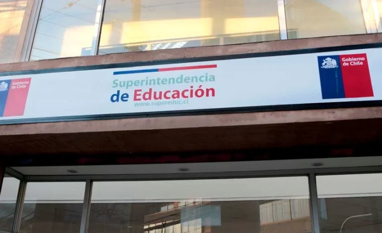 Superintendencia de Educación deroga normas sobre Aula Segura y enfoque de género