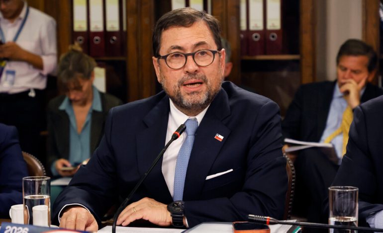 Canciller responde a Argentina por Estrecho de Magallanes: “La soberanía de Chile es indiscutible”