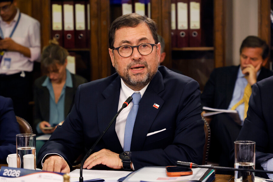 Canciller responde a Argentina por Estrecho de Magallanes: “La soberanía de Chile es indiscutible”