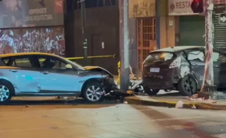 Dan de baja a siete carabineros tras fatal accidente en Santiago: conductor iba ebrio