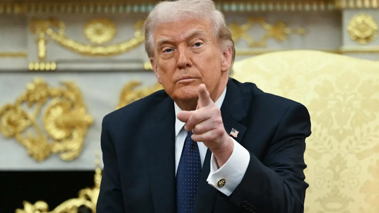 Donald Trump ordena bloquear el estrecho de Ormuz tras fracaso de negociaciones con Irán