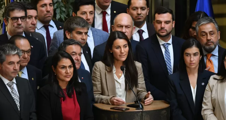 Cámara despacha proyecto “Escuelas Protegidas” al Senado entre críticas y reservas al TC