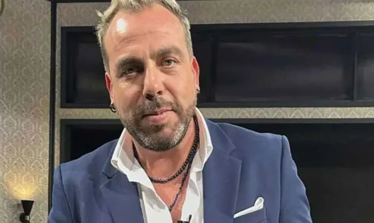 Detienen a Francisco Kaminski por ley de drogas tras allanamiento en su domicilio