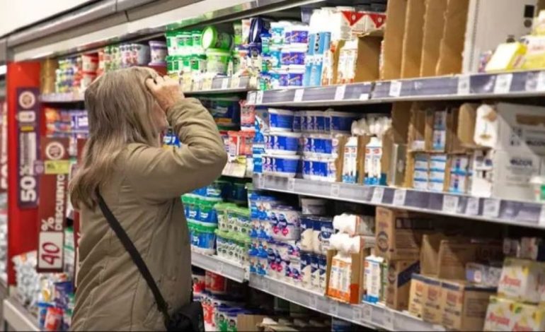 Ipsos: preocupación por la inflación en Chile se dispara 20 puntos en un mes