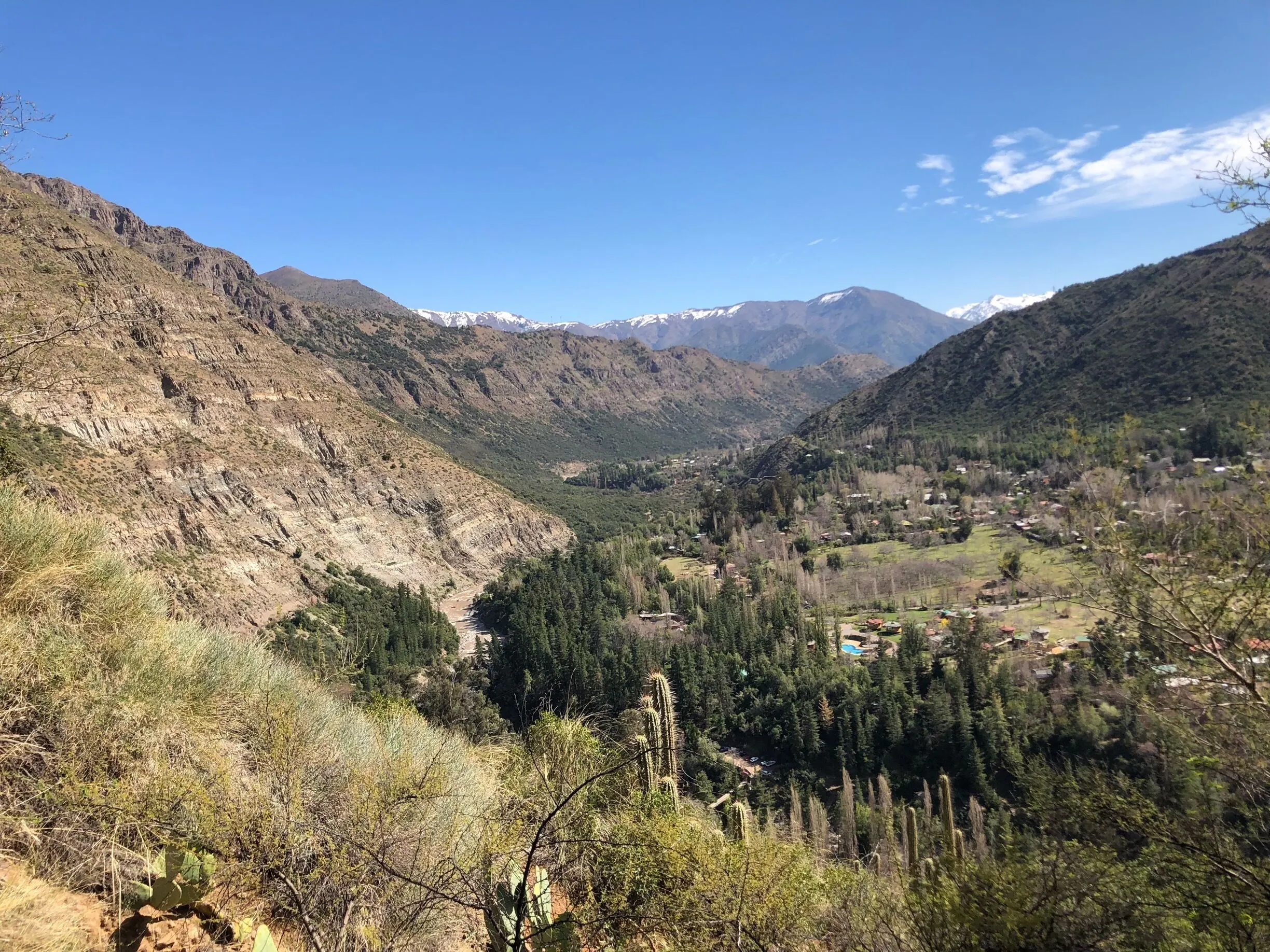 Senapred monitorea actividad del volcán San José tras dos sismos por fracturamiento de roca