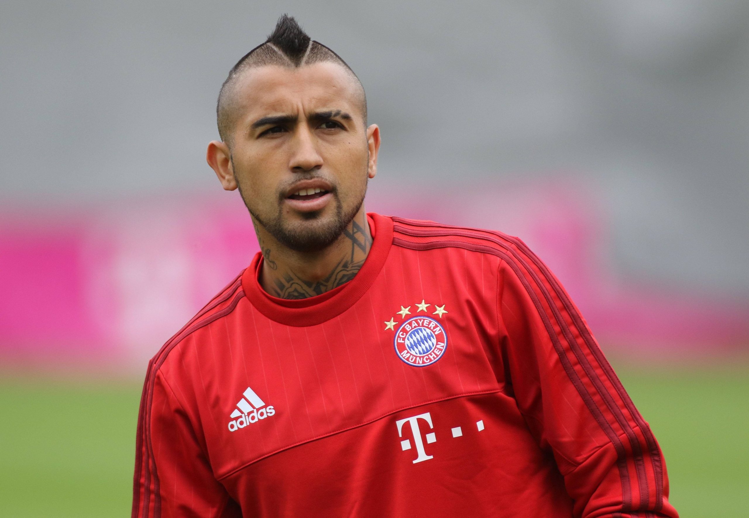 Arturo Vidal declaró ante la PDI por millonario robo a casa de cambio: figura como testigo