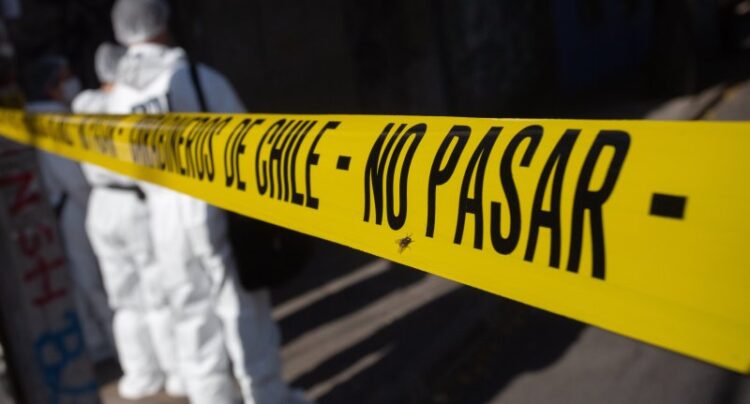 Investigan muerte de niña de 2 años tras caída desde piso 11 en Las Condes